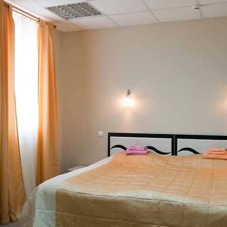 Avenue Hotel Zaslawye المظهر الخارجي الصورة