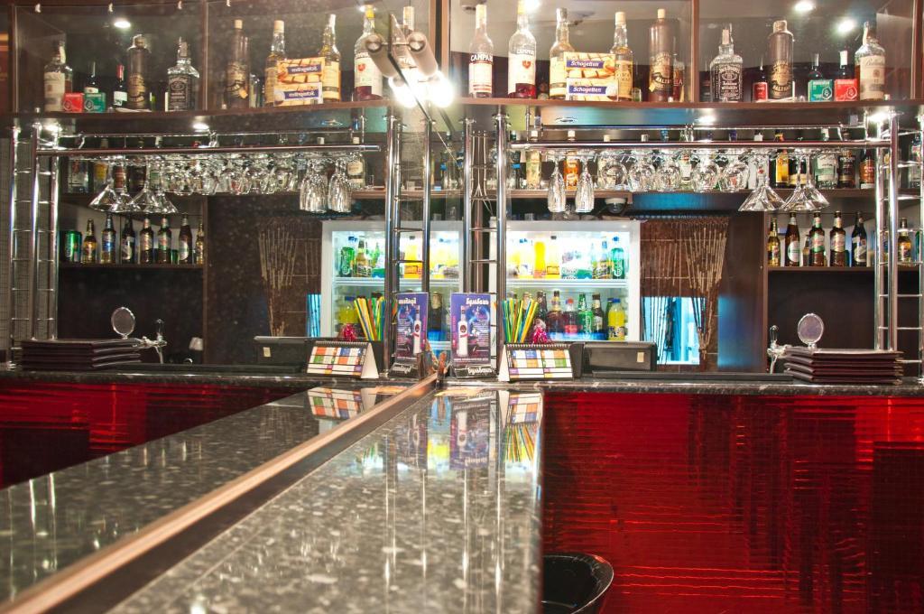 Avenue Hotel Zaslawye المظهر الخارجي الصورة